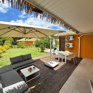 Hana Mana - Magnifique Piscine, A 100m Grand-Bourg (Marie Galante)